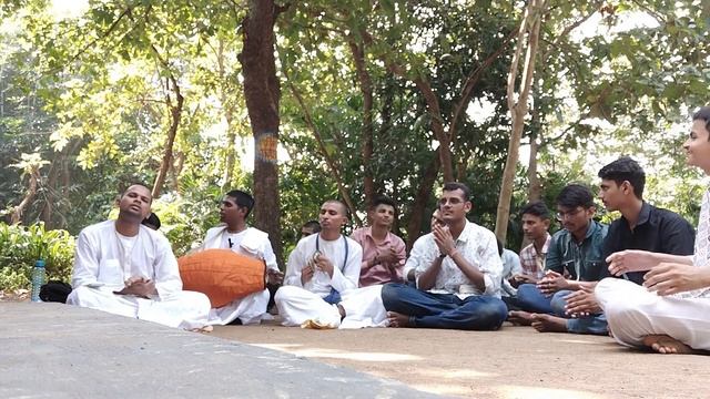 Original Hare Krishna Maha-Mantra Kirtan In Vrindavan | Most Popular Bhajans | @kpmusic47062
