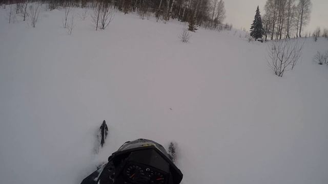 Ski Doo Summit Everest 146" 600 E-TEC- Deep Powder смотреть онлайн