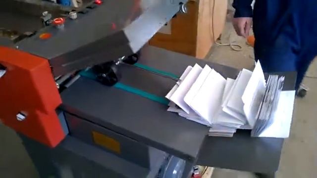 Фальцовщик Vektor HB462S смотреть онлайн