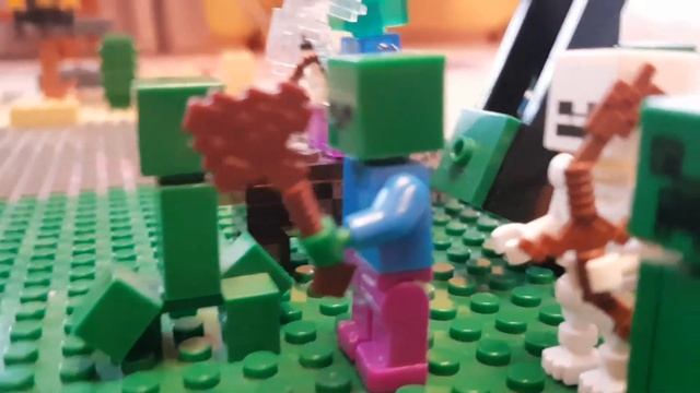 Лего майнкрафт нападение монстров на деревню жителей! / Lego minecraft attack, attack! смотреть онлайн