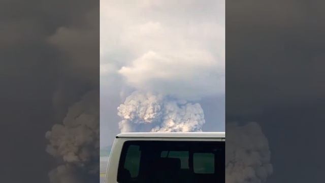 Taal volcano 2021 ?Вулкан Тааль на Филиппинах проснулся.