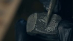 ? КРАСИМ СТАЛЬ ЭЛЕКТРИЧЕСТВОМ / Анодирование стали @ognennoetv