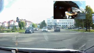 Разворот на регулируемом перекрёстке (со стороны Ж/Д вокзала).
