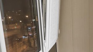 Рулонные шторы на балкон, система Уни 2 монтаж на окна пвх, без сверления рамы   Ткань Бамбук магно