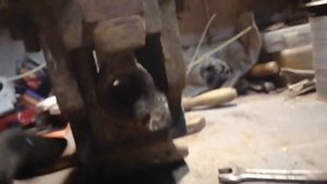 Купил советские тиски на металлоломе. Восстановление, реставрация, ремонт, обслуживание