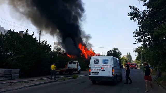 Пожар на улице профсоюзной Киев смотреть онлайн