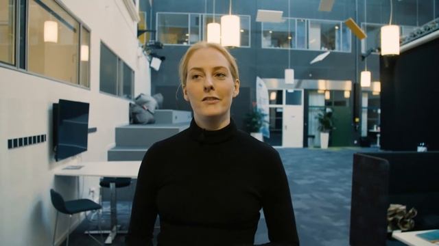 63 questions with students at Halmstad University смотреть онлайн