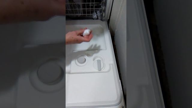 Пусть посудомойка по работает сша смотреть онлайн