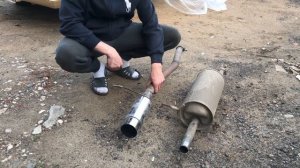 Громкий спортивный глушитель на Логан