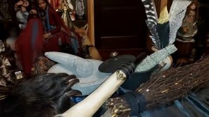 ИЗГОНЯЕМ ТАТРУ  УШНУЮ БОЛЕЗНЬ  ТАЙНА ЗНАХАРЕЙ  ДЛЯ ВСЕХ  - ИНГА ХОСРОЕВА  ВЕДЬМИНА ИЗБА