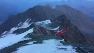 Спасательный вертолёт едва не разрубил спасённого пополам лопастями