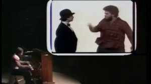 Немое кино с "титрами"  в роли Тапёра   В Быстряков,