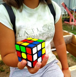 Кубик Рубика очень хорошего качества ?
