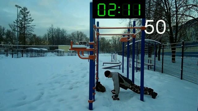 20 Королевских подтягиваний, 111 отжиманий на морозе, 17 отжиманий на канатах, и 32 на кольцах смотреть онлайн