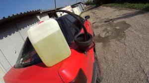 Как заправить с большой канистры не напрягаясь.
