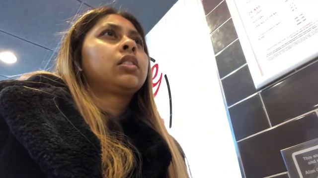 TRYING THE NEW KFC VEGAN BURGER & MAKING TARO MILK BUBBLE TEA смотреть онлайн