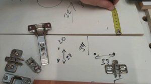 Как правильно установить петли на мебель