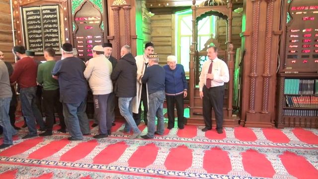 Казань. 20 12 2019 Мечеть Казан нуры. Жомга. Мусафаха смотреть онлайн