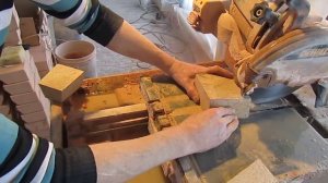 Резка кирпича на помпейскую печь.