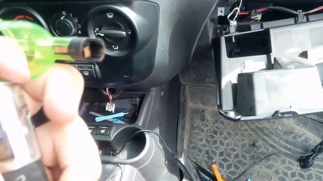 Не горит лампа подсветки #прикуривателя на автомобиле Лада Калина или Гранта. смотреть онлайн