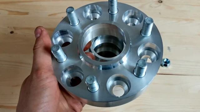 Колесные проставки 6х114.3 на Ниссан Навару смотреть онлайн