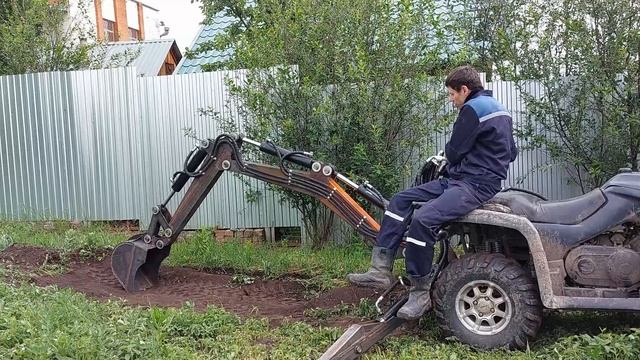 Экскаватор на "Дровах" - Первый коп смотреть онлайн