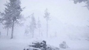 Isverden | 1 hour of Ambient Fantasy Music | Winter Ambience | RPG Glacier & Ice Dungeon | ASKII