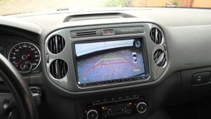 Магнитола LeTrun на Volkswagen Tiguan 2012 года