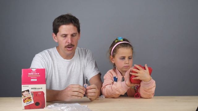 Fujifilm Instax Mini 8 || Unboxing смотреть онлайн