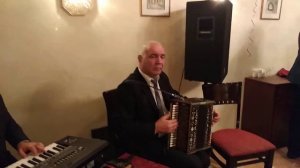 Эльшан Гусейнов - Evimize gelin gelir Popurri