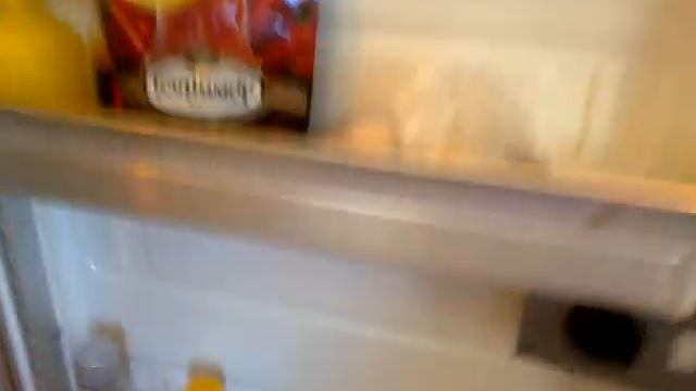 Холодильник с замком. смотреть онлайн