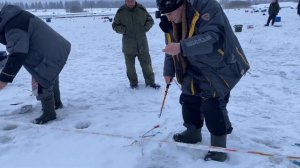 Форель спутала снасти, но не ушла с крючка