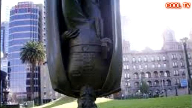 Необычные скульптуры и памятники со всего мира смотреть онлайн