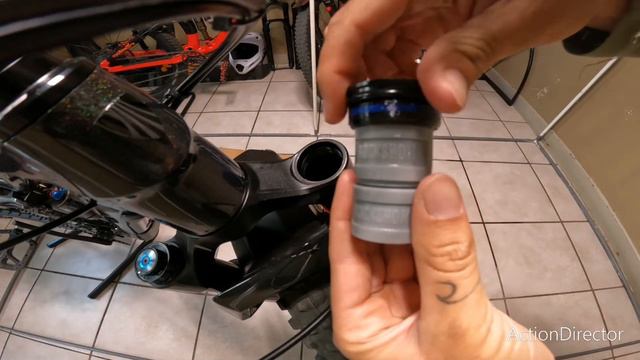 Volume Spacers - Rockshox ZEB Ultimate! #zeb #mtblife #mtb #rockshox #trek #fuelex #howto смотреть онлайн