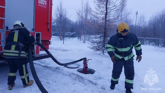 ❓️А вы знаете, откуда пожарные берут воду для тушения пожара? смотреть онлайн