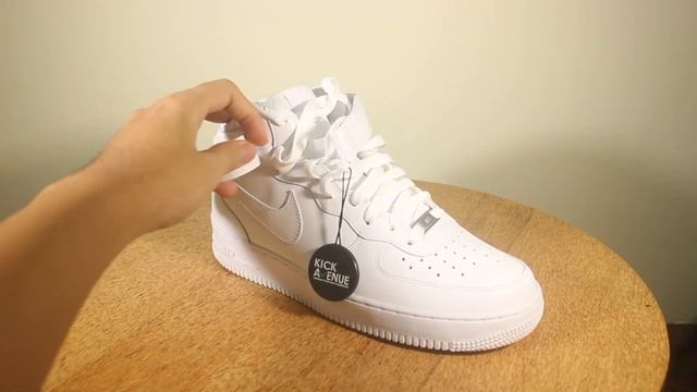 Ngomongin Nike Air Force 1 Mid смотреть онлайн