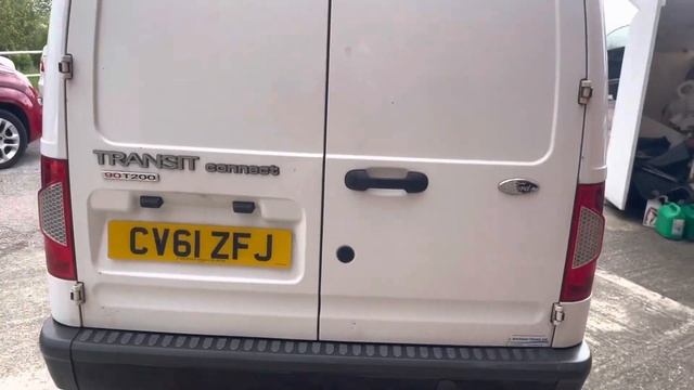 FORD TRANSIT CONNECT 1.8 TDCI T200 LR PANEL VAN Finished in Frozen White CV61ZFJ смотреть онлайн