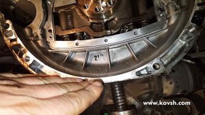 Обманчивая течь заднего сальника коленвала на Mercedes Benz OM642 (R Class I 3.0d )