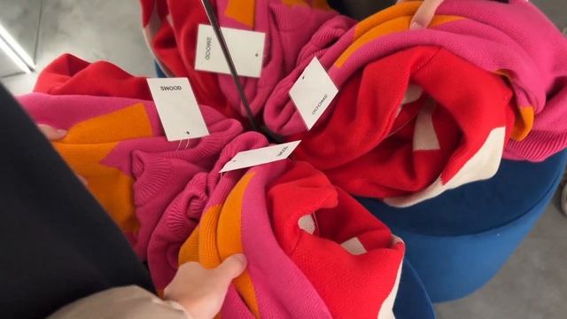 ШОППИНГ ВЛОГ МОСКВА | 2MOOD | POISON DROP | ГОТОВЫЕ ОБРАЗЫ С ПРИМЕРКОЙ | смотреть онлайн