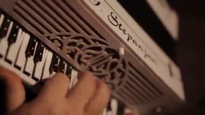 Играет Гагик Степанян гармонь