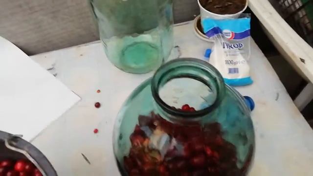 Делаем наливку с вишни. Простейший рецепт! смотреть онлайн