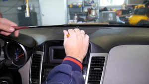 CHEVROLET CRUZE CENTER DASH SPEAKER REPLACEMENT REMOVAL. CHEVY CRUZE