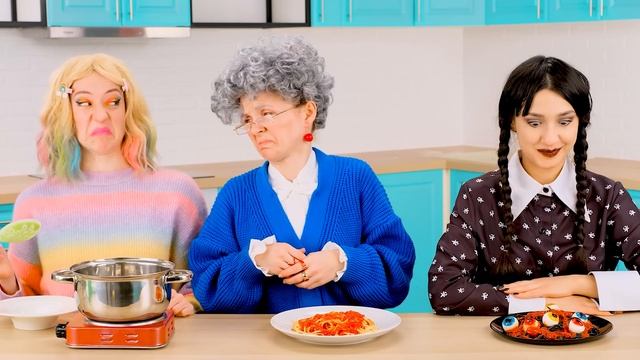 Wednesday vs Grandma Cooking Challenge | Easy Secret Hacks and Gadgets by PaRaRa Challenge смотреть онлайн