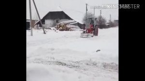 Уборка снега на ЮМЗ-6кл (с бульдозером)