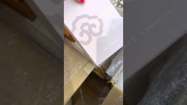 Распаковка the history of Whoo hwanyu, sulwhasoo, ohui miracle aqua смотреть онлайн