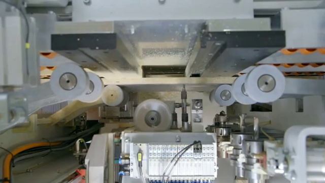 Вертикальный обрабатывающий центр Holz-Her Evolution 7405 смотреть онлайн