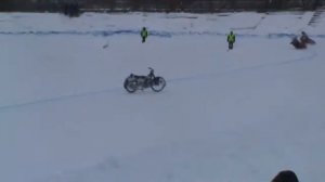 Мотогонки на льду   г. Вятские Поляны  9 февраля 2014 год