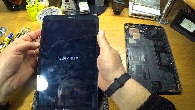 Samsung Galaxy SM T585 черный экран, светится, но не включается смотреть онлайн