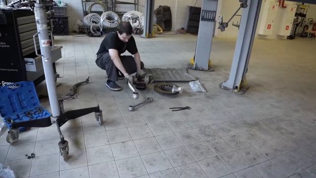 Мойка радиаторов на бмв g30 с пробегом 80 000 км переворба перелних амортизаторов на бмв м5 е39 смотреть онлайн