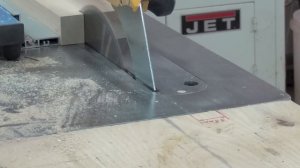 Клин для циркулярной пилы